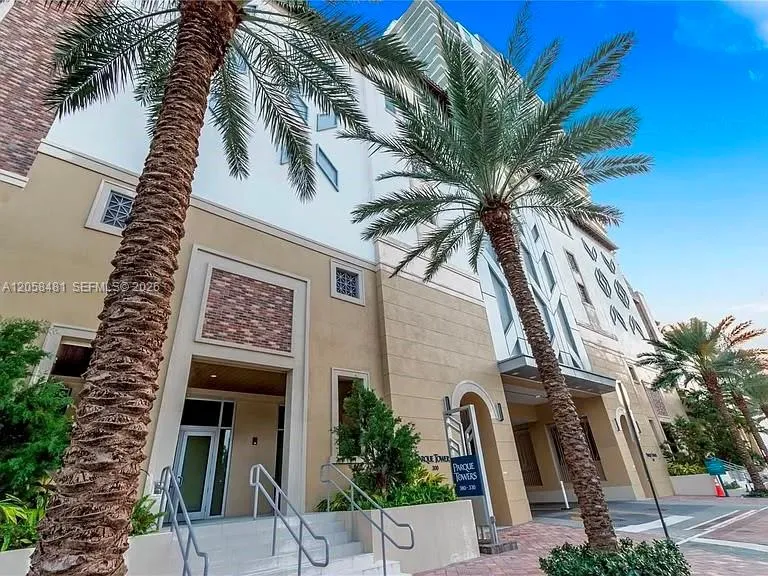 300 Sunny Isles Blvd #4-802 Sunny Isles Beach, FL 33160