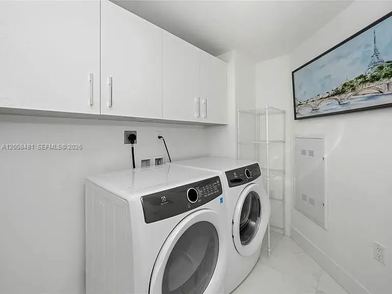 300 Sunny Isles Blvd #4-802 Sunny Isles Beach, FL 33160