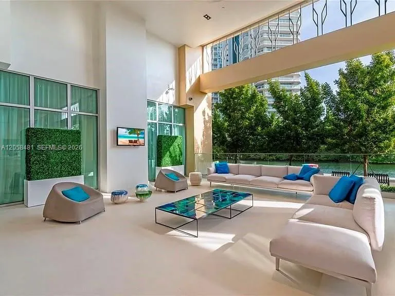 300 Sunny Isles Blvd #4-802 Sunny Isles Beach, FL 33160