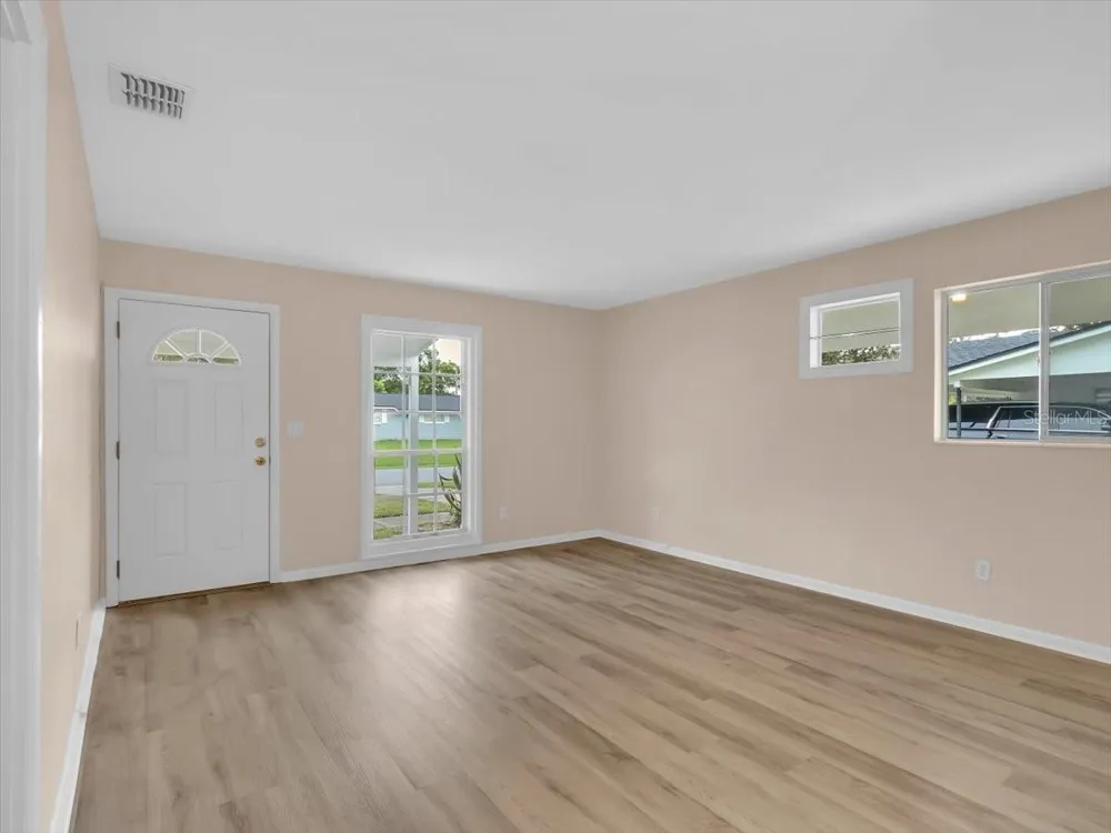 5810 DRIFTWOOD DRIVE Lakeland, FL 33809