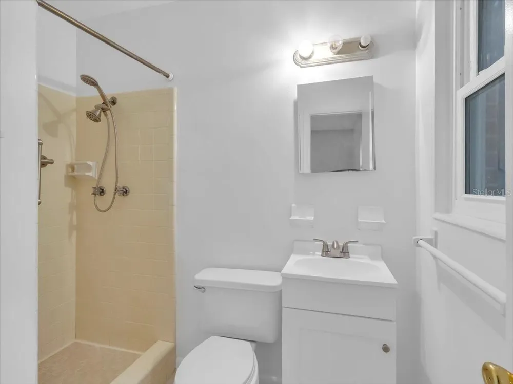 5810 DRIFTWOOD DRIVE Lakeland, FL 33809
