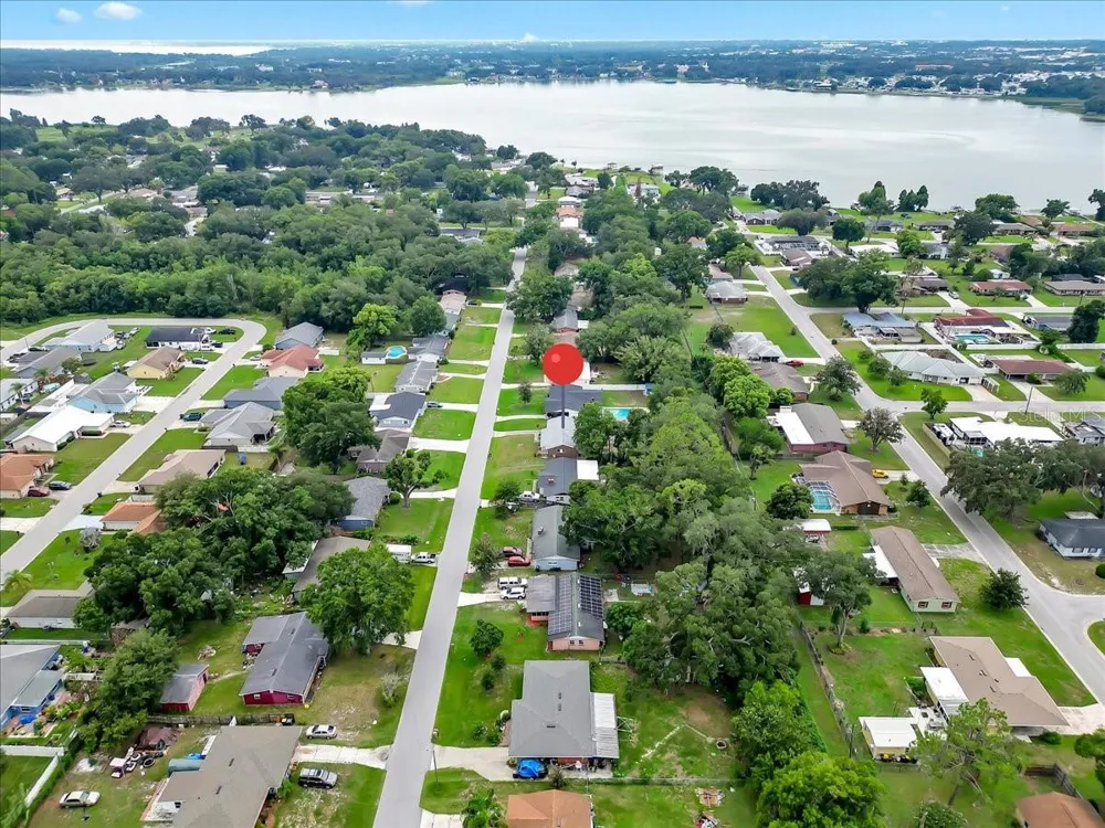 5810 DRIFTWOOD DRIVE Lakeland, FL 33809