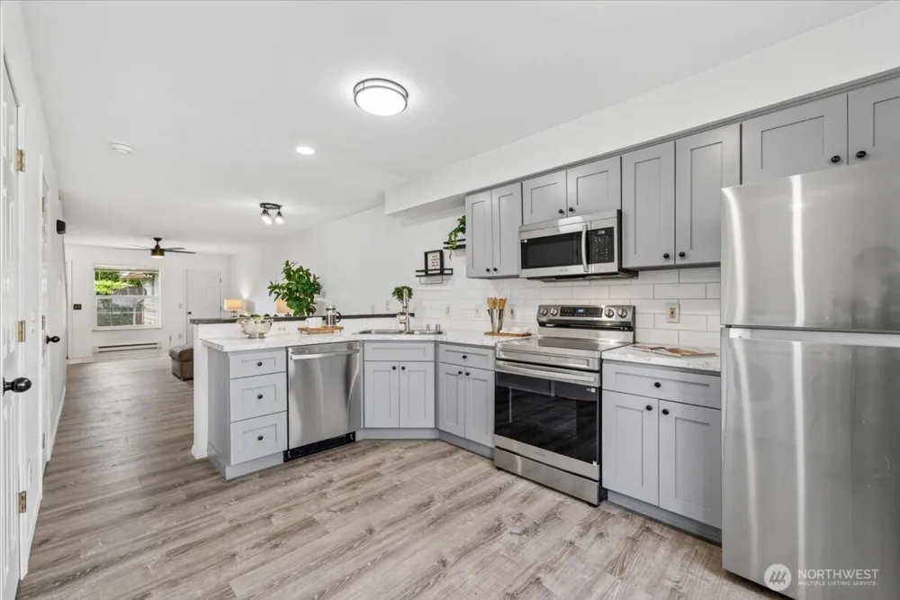 9809 132nd Street Court E #B Puyallup, WA 98373