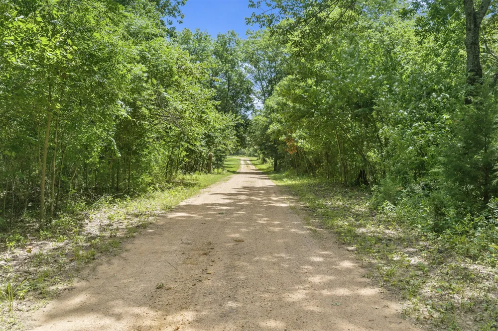 2474 S Log Cabin Tishomingo, OK 73460