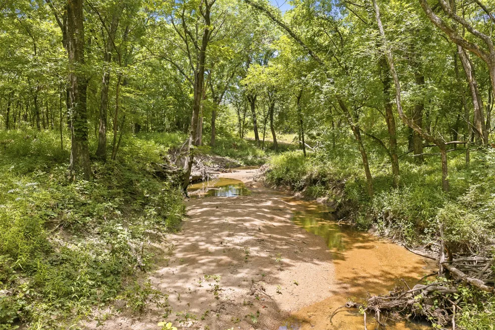 2474 S Log Cabin Tishomingo, OK 73460