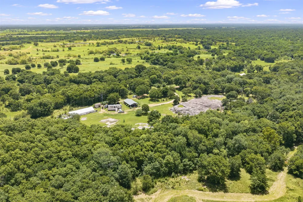 2474 S Log Cabin Tishomingo, OK 73460