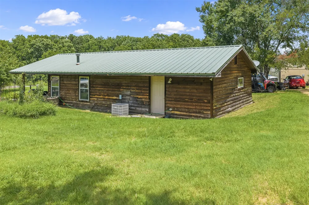 2474 S Log Cabin Tishomingo, OK 73460