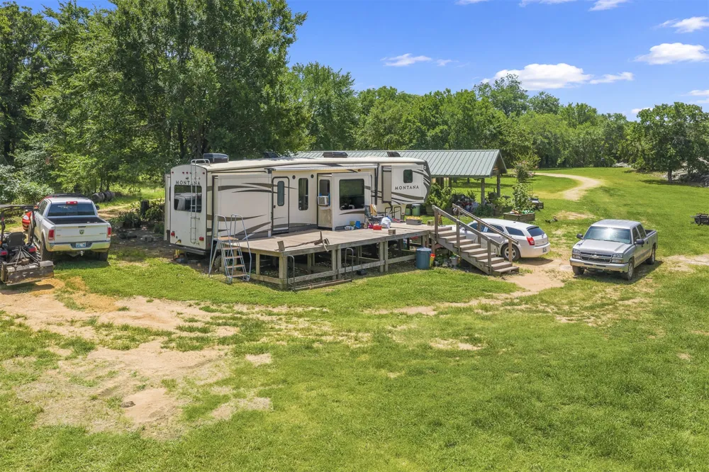 2474 S Log Cabin Tishomingo, OK 73460