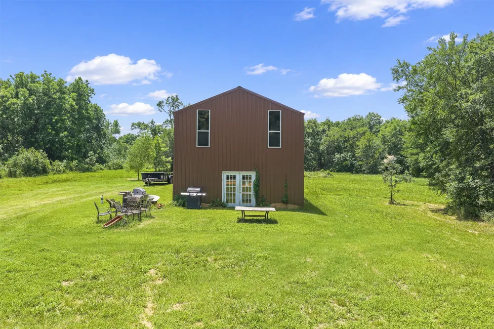 2474 S Log Cabin Tishomingo, OK 73460