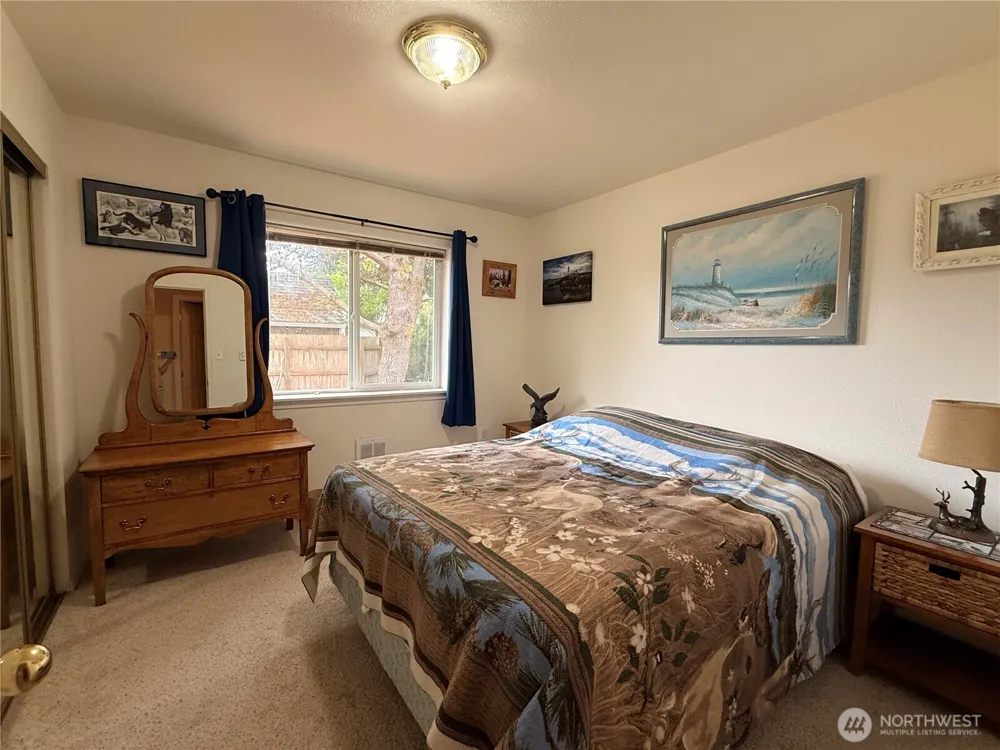 367 S Wynoochee Drive Ocean Shores, WA 98569