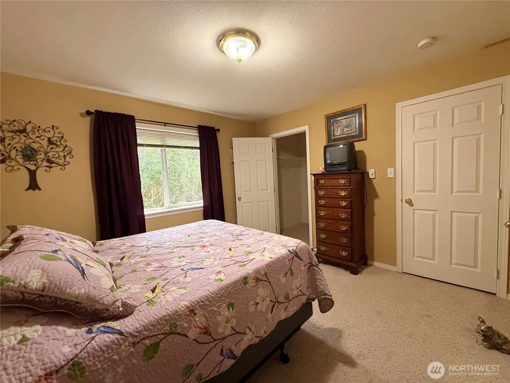 367 S Wynoochee Drive Ocean Shores, WA 98569