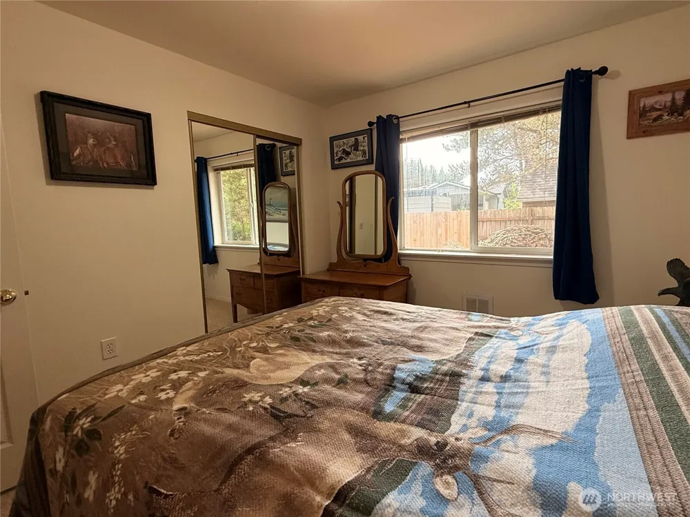 367 S Wynoochee Drive Ocean Shores, WA 98569