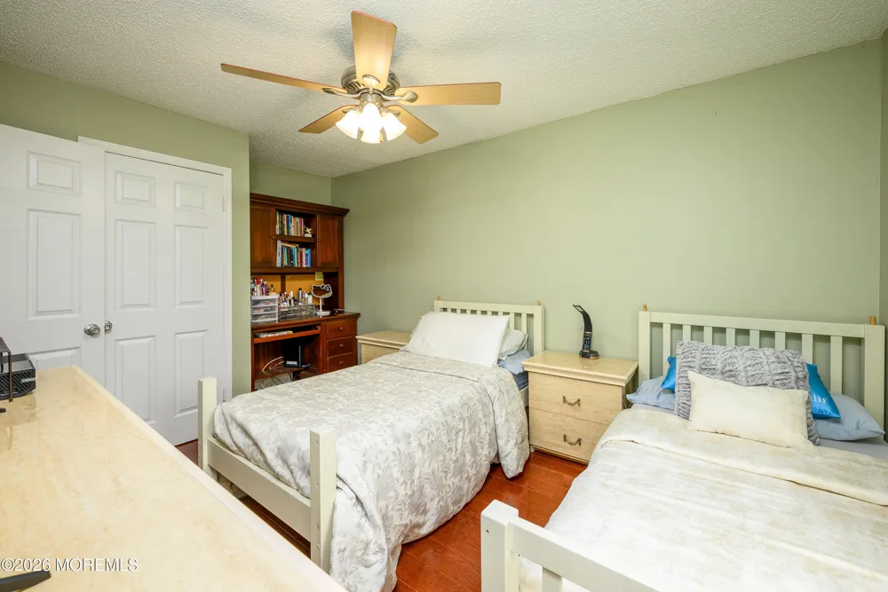 136 Woodmere Drive #406 Parlin, NJ 08859