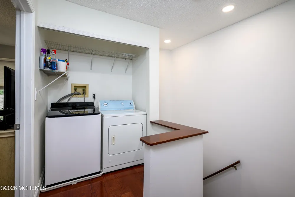 136 Woodmere Drive #406 Parlin, NJ 08859