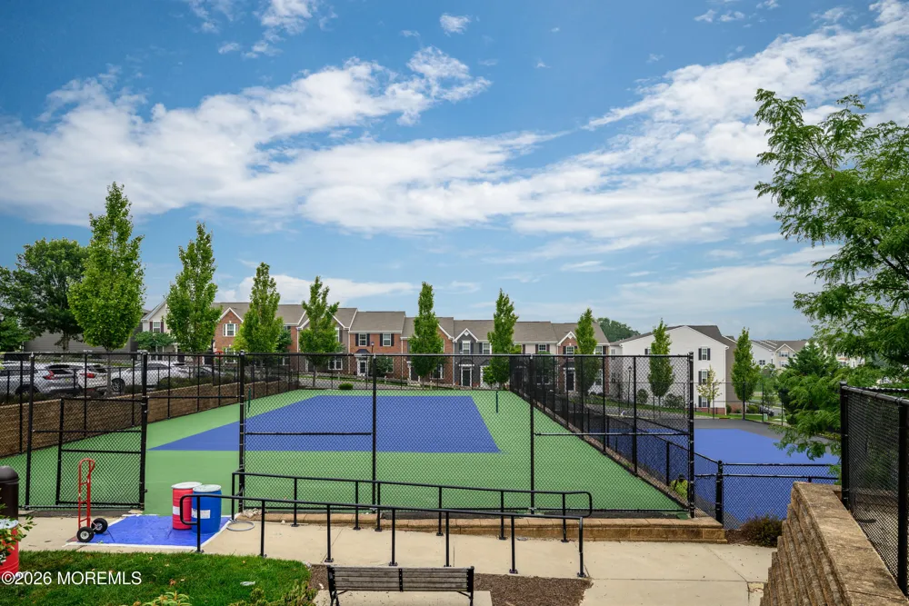 136 Woodmere Drive #406 Parlin, NJ 08859