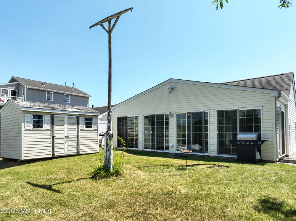 28 Lake Saint Clair Drive Little Egg Harbor, NJ 08087