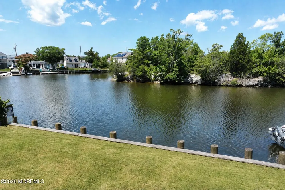 28 Lake Saint Clair Drive Little Egg Harbor, NJ 08087