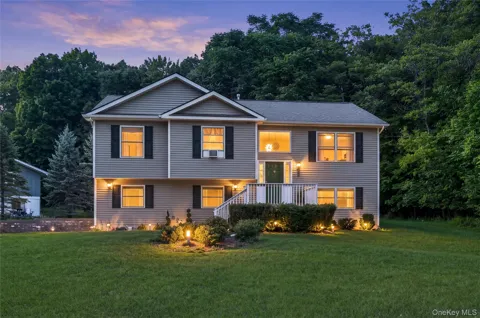 18 Hickory Place
