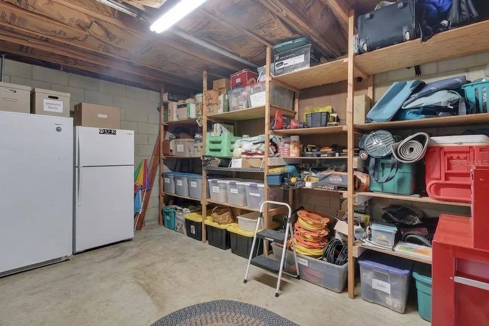 1379 TAYLOR ROAD W Deland, FL 32720