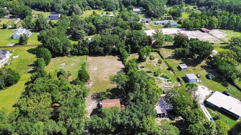 1379 TAYLOR ROAD W Deland, FL 32720