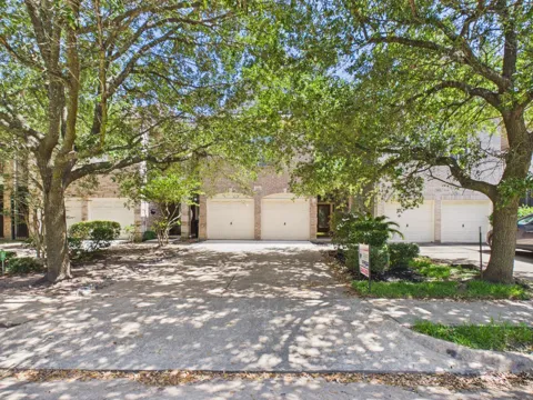 5449 Fairdale Lane