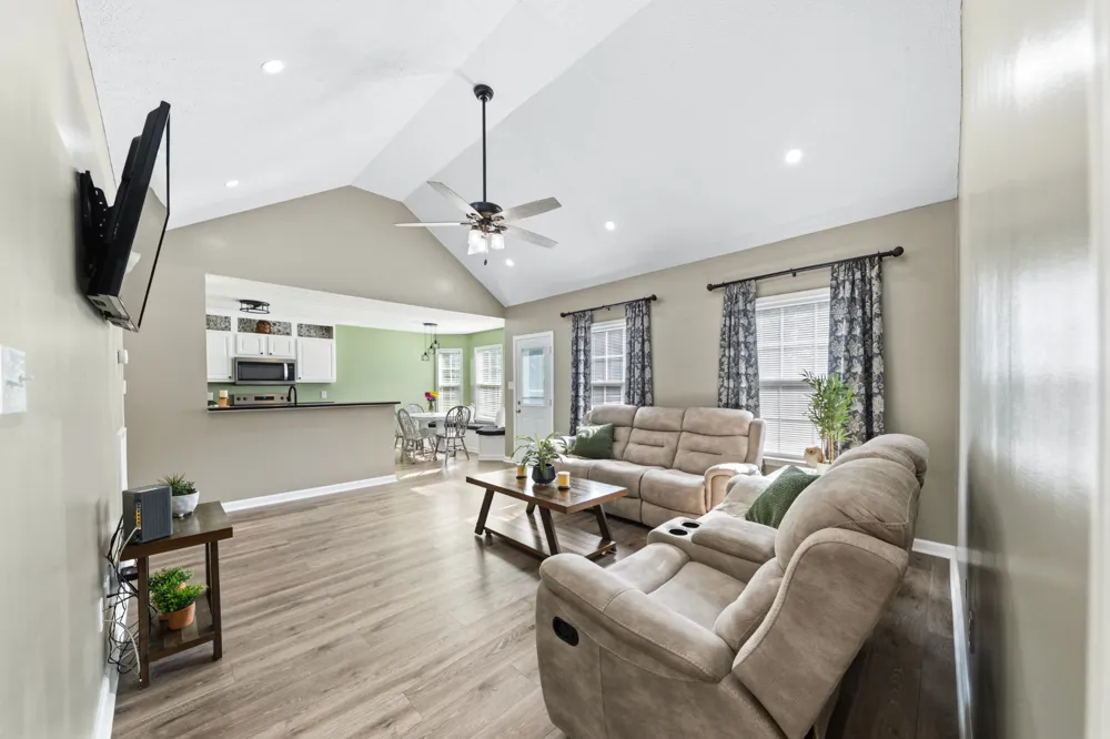 2673 Forest Run Dr Lewisburg, TN 37091