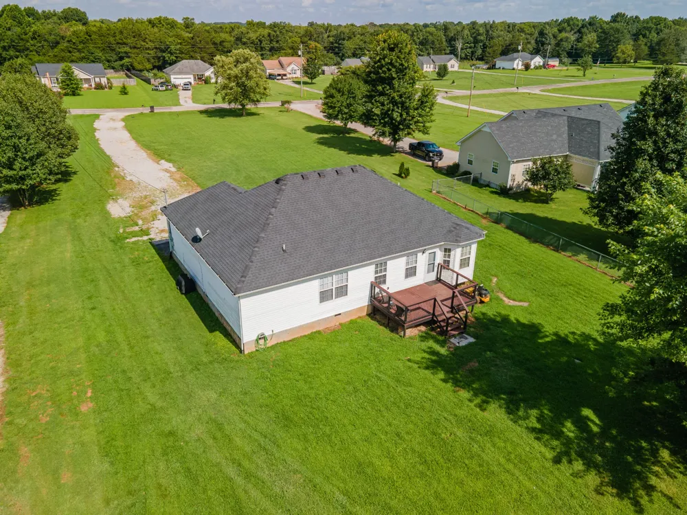 2673 Forest Run Dr Lewisburg, TN 37091