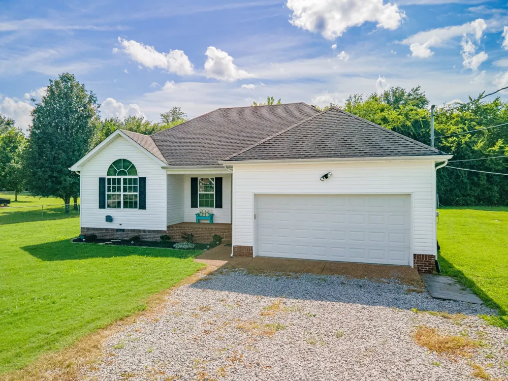 2673 Forest Run Dr Lewisburg, TN 37091