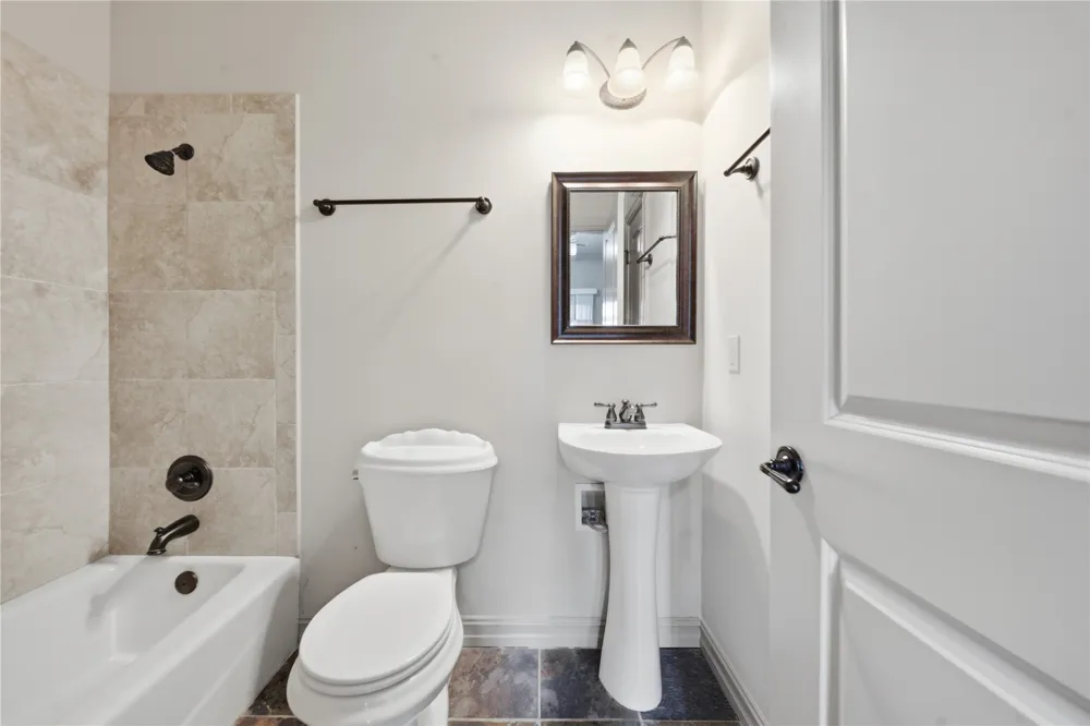 1333 E 41st Place #1333 Tulsa, OK 74105