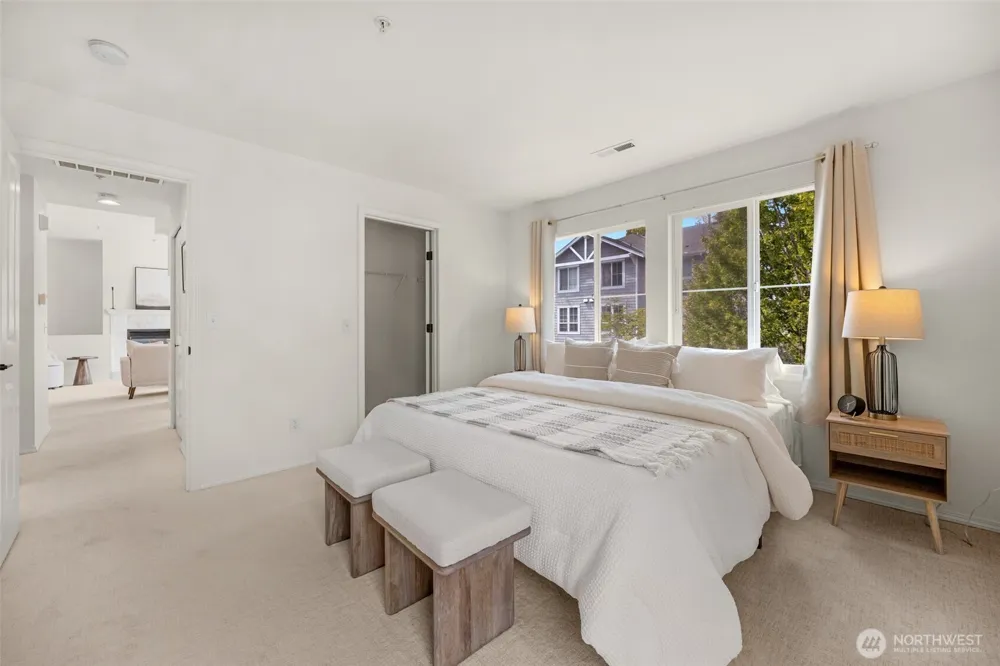 5248 238th Lane SE #8-3 Issaquah, WA 98029