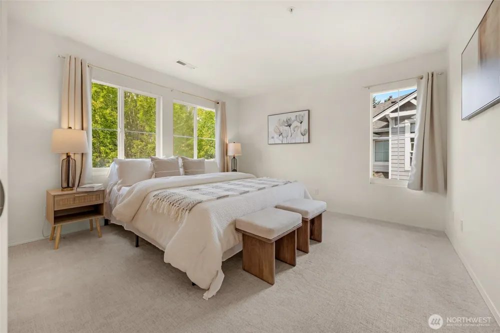 5248 238th Lane SE #8-3 Issaquah, WA 98029
