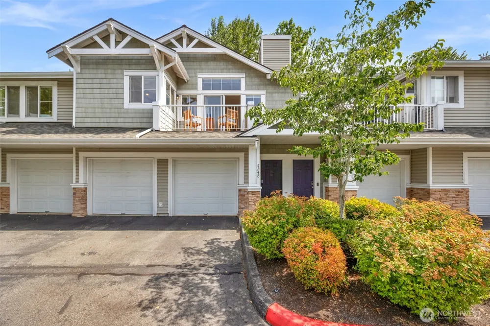 5248 238th Lane SE #8-3 Issaquah, WA 98029