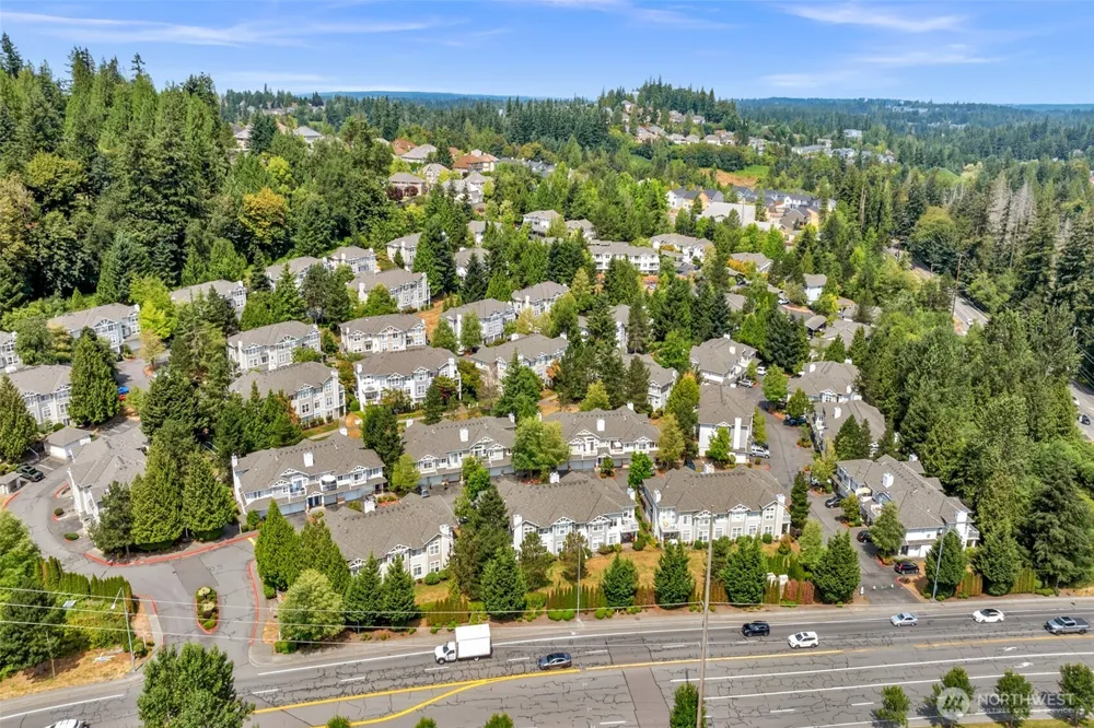 5248 238th Lane SE #8-3 Issaquah, WA 98029