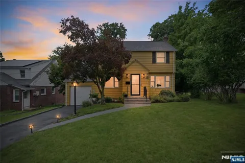 15 Crystal Avenue