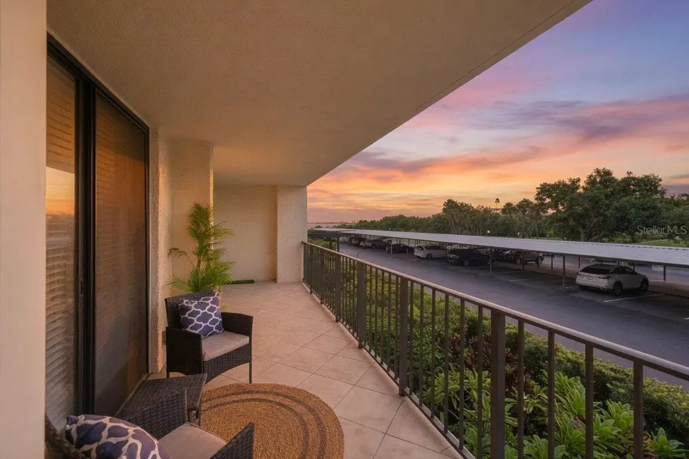 100 OAKMONT LANE #204 Belleair, FL 33756