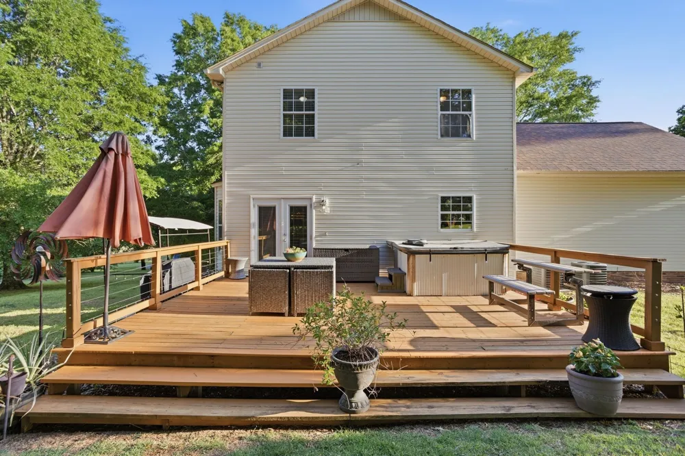 1038 S Cross Bridges Rd Mount Pleasant, TN 38474
