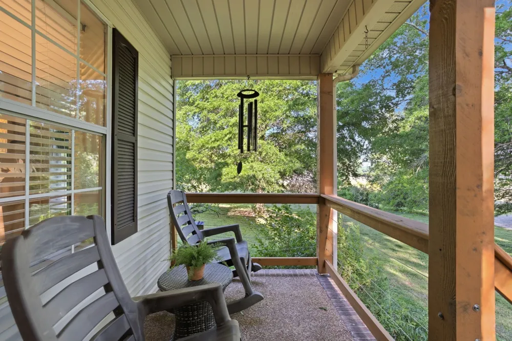 1038 S Cross Bridges Rd Mount Pleasant, TN 38474