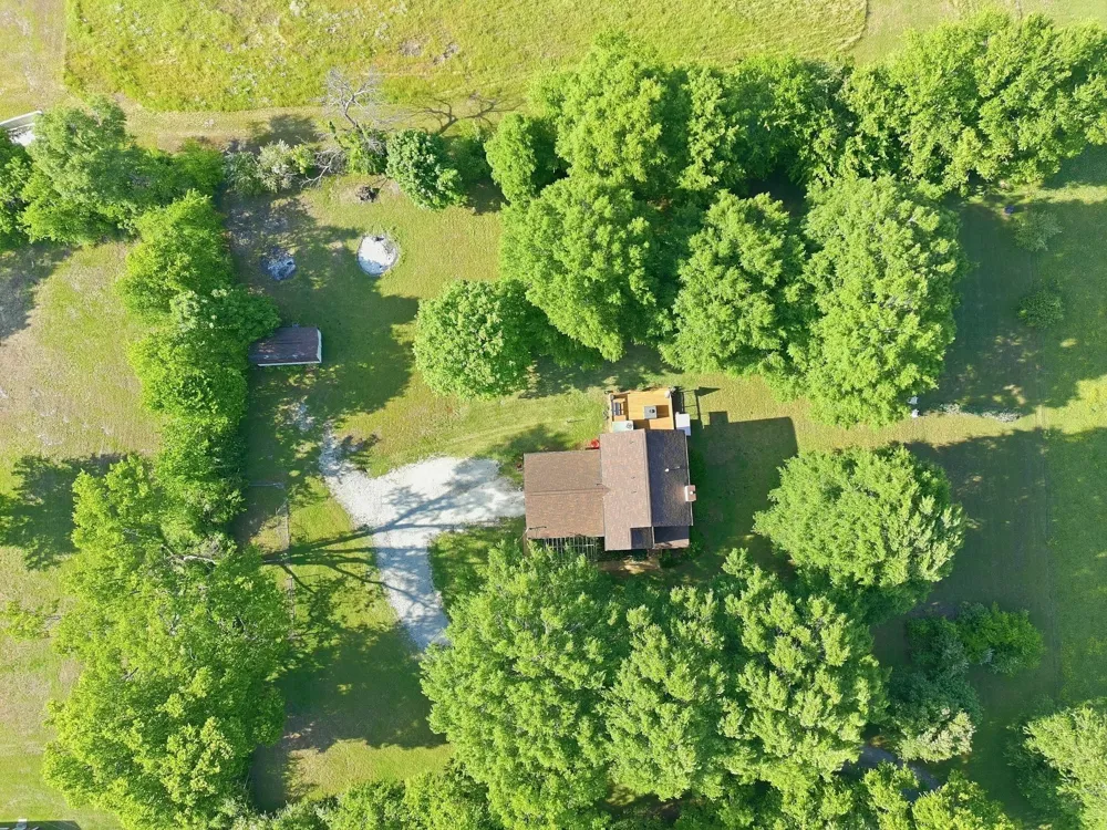 1038 S Cross Bridges Rd Mount Pleasant, TN 38474