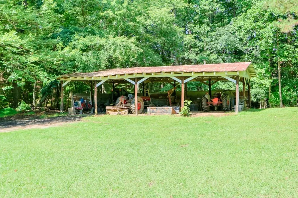 230 Bethel Church Road Hiram, GA 30141