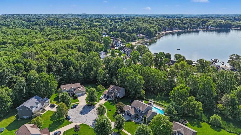 7342 Silver Meadow Drive NE Rockford, MI 49341