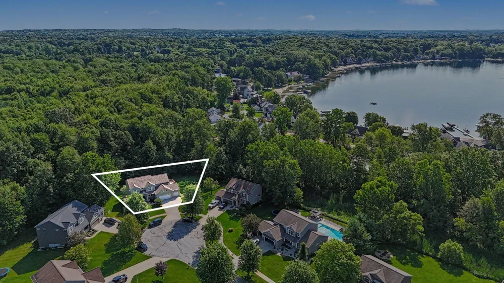 7342 Silver Meadow Drive NE Rockford, MI 49341