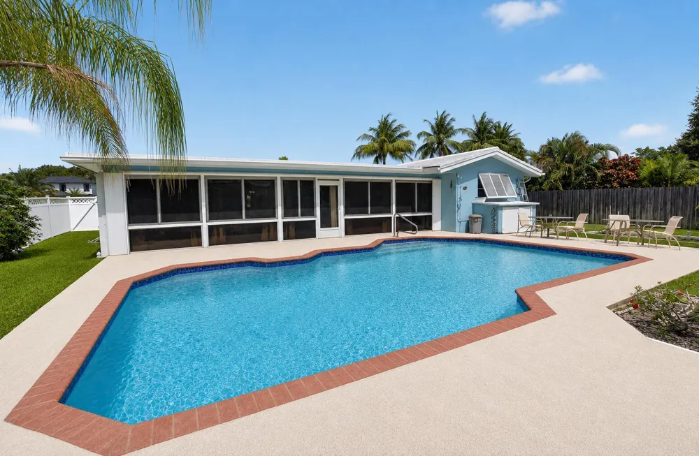 200 SW 7th Avenue Boca Raton, FL 33486