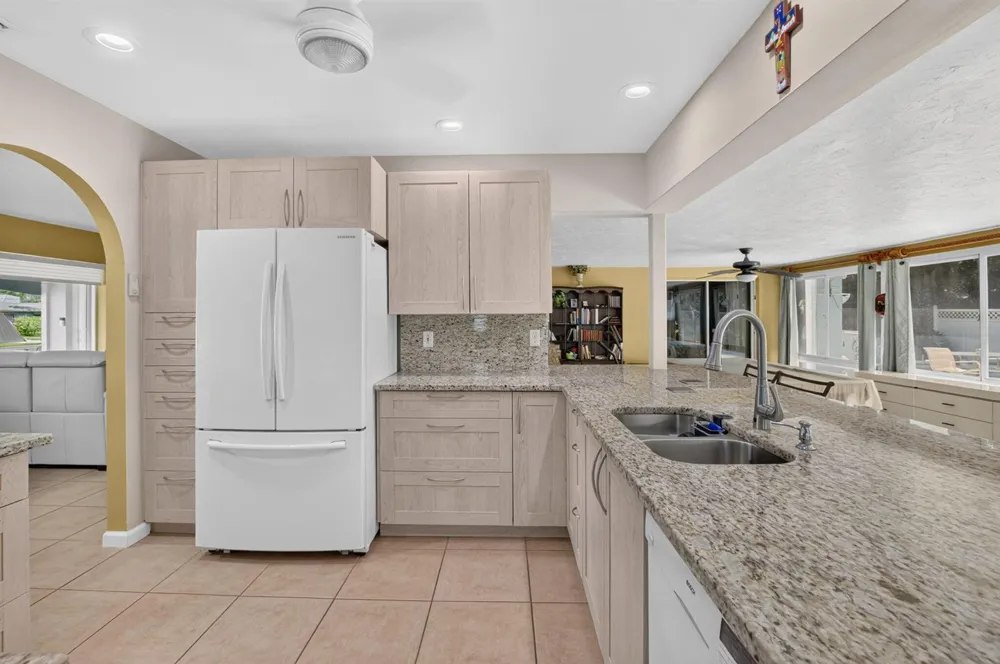 200 SW 7th Avenue Boca Raton, FL 33486