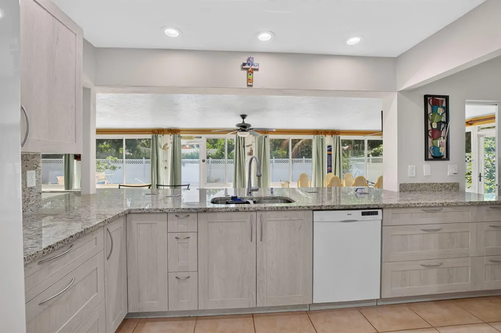 200 SW 7th Avenue Boca Raton, FL 33486