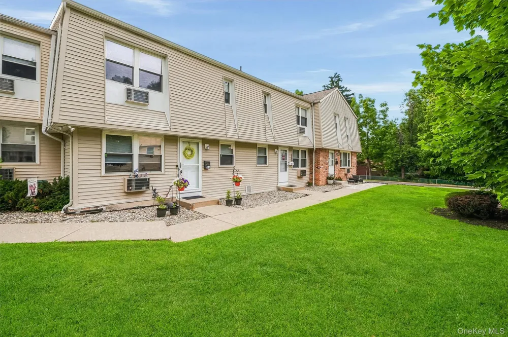 20 Main #13 Garnerville, NY 10923