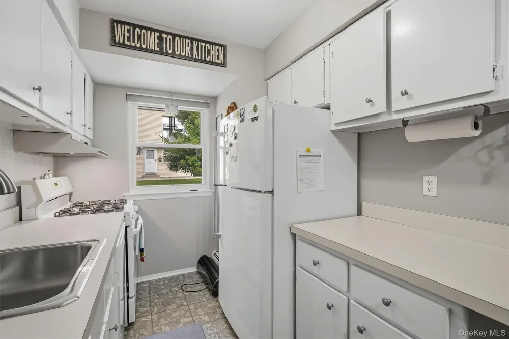 20 Main #13 Garnerville, NY 10923