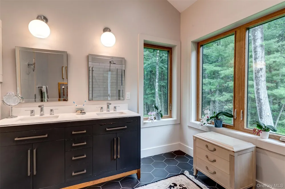 116 Francis Drive Narrowsburg, NY 12764