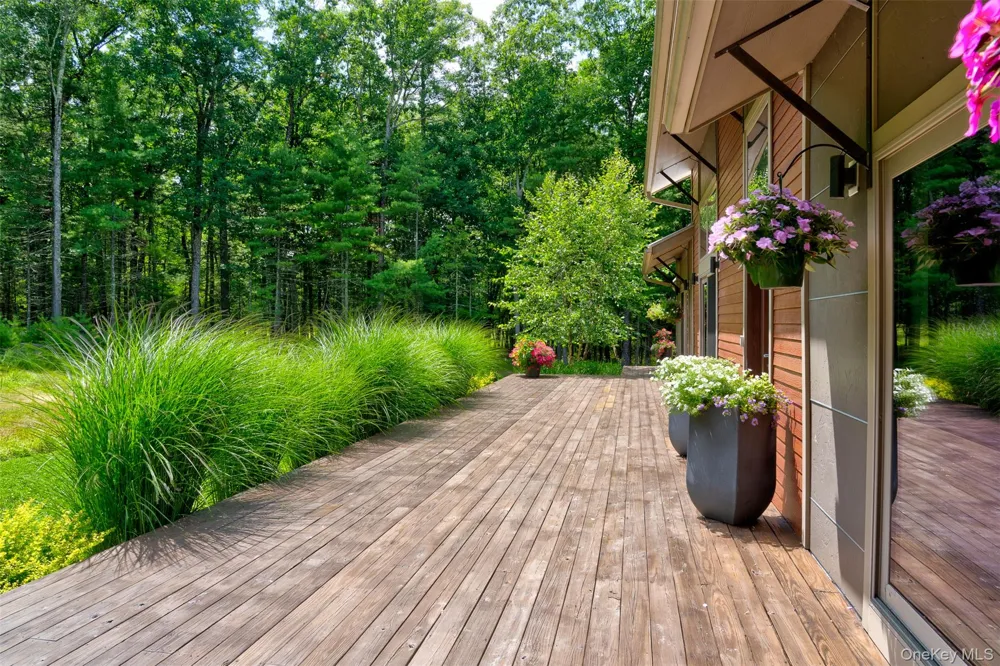 116 Francis Drive Narrowsburg, NY 12764