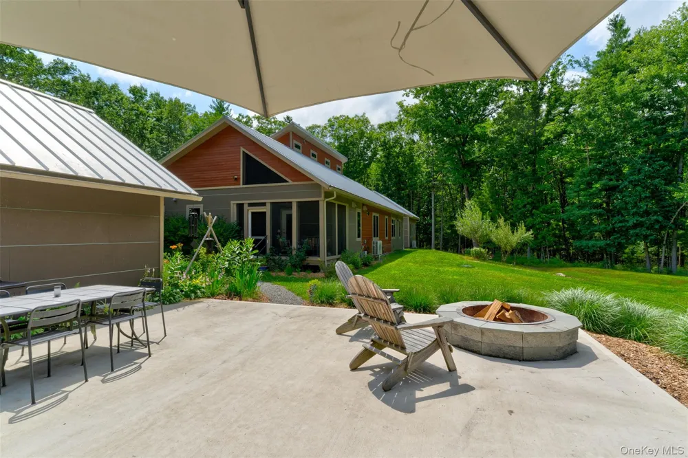 116 Francis Drive Narrowsburg, NY 12764