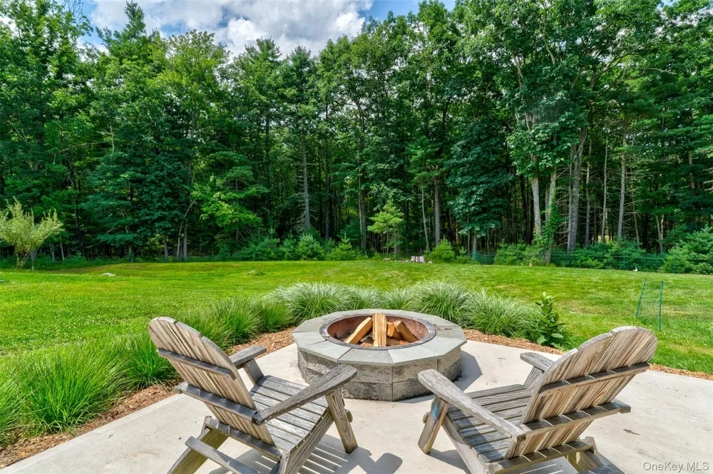 116 Francis Drive Narrowsburg, NY 12764